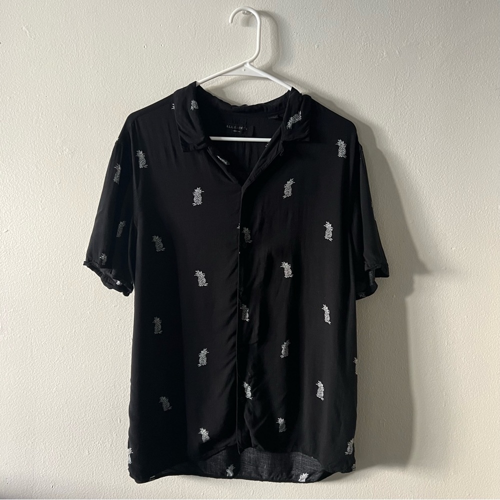 AllSaints // Pineapple print short sleeve button down // M // Black